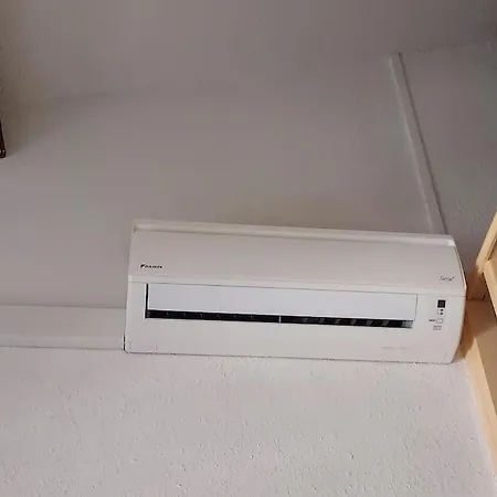 Mezzanine Piscine Presqu'ile De Giens * 耶尔