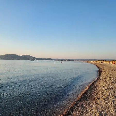 Mezzanine Piscine Presqu'ile De Giens 公寓 耶尔